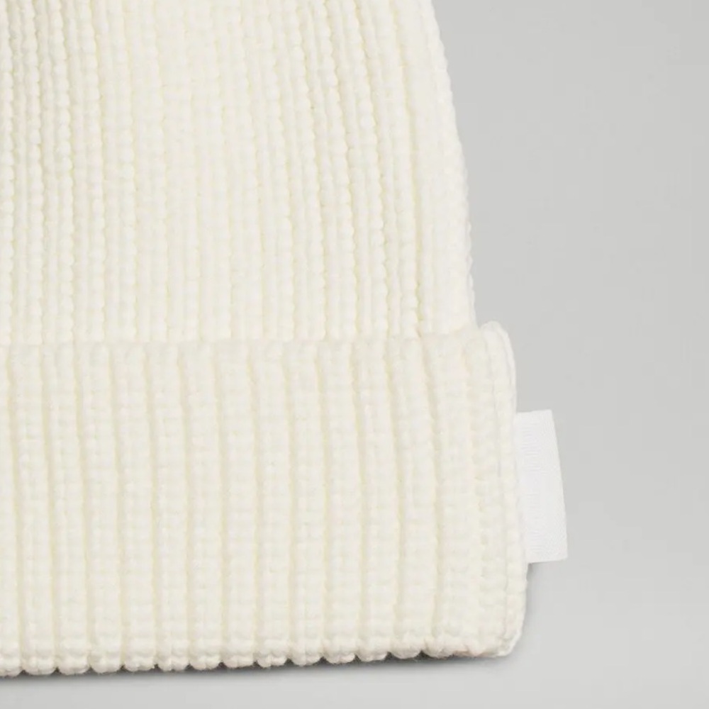 NWT Lululemon Close-Fit Cotton-Blend Ribbed Beanie
Wisp Yellow - Picture 4 of 10